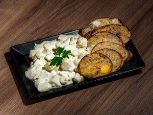 Töltött libanyak majonézes burgonyával