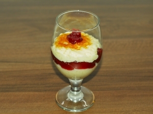 Hideg gyümölcsrizs meggyel